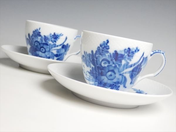 k303 ロイヤルコペンハーゲン ブルーフラワーカーブ ペア カップ＆ソーサー 2客