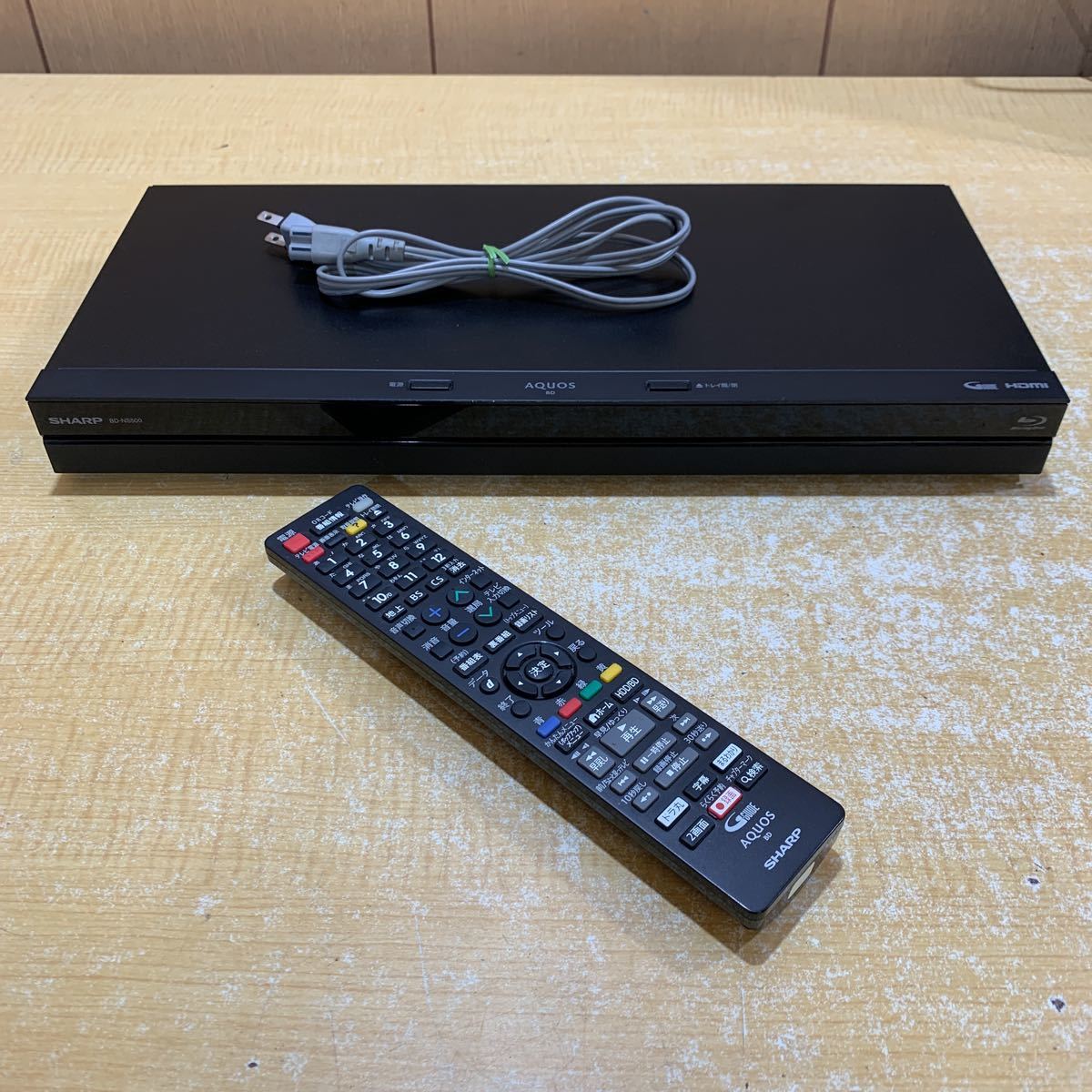 【低価，人気】 SHARP シャープ AQUOS ブルーレイディスクレコーダー BD-NS500 リモコン付(シャープ)｜売買されたオークション情報、yahooの商品情報をアーカイブ公開 - オークファン シャープ