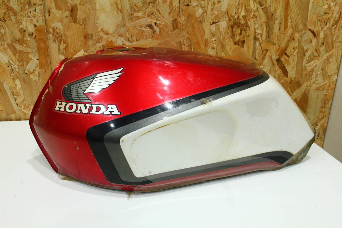 TG08046　HONDA　CBX　タンク　パーツ　現状品