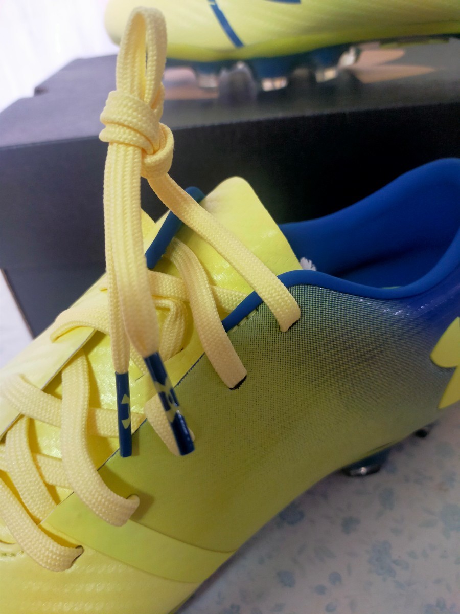 25.5cm☆UNDER ARMOUR（アンダーアーマー）！ サッカースパイク『UA 