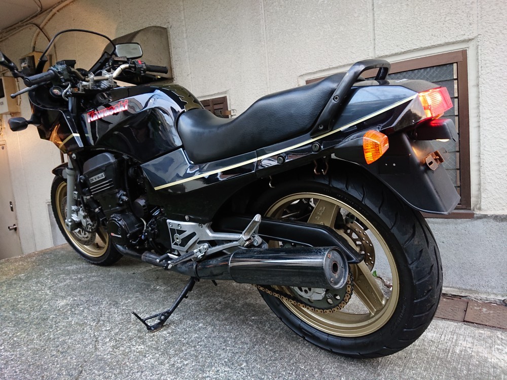 カワサキ GPZ900R 実働エンジン 引き取り限定 早期引き取り希望