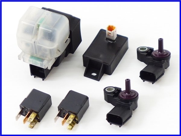 ★ 《S》良品♪2013年 1199パニガーレS 純正リレー & センサーset♪実働車取外♪899/959/1299