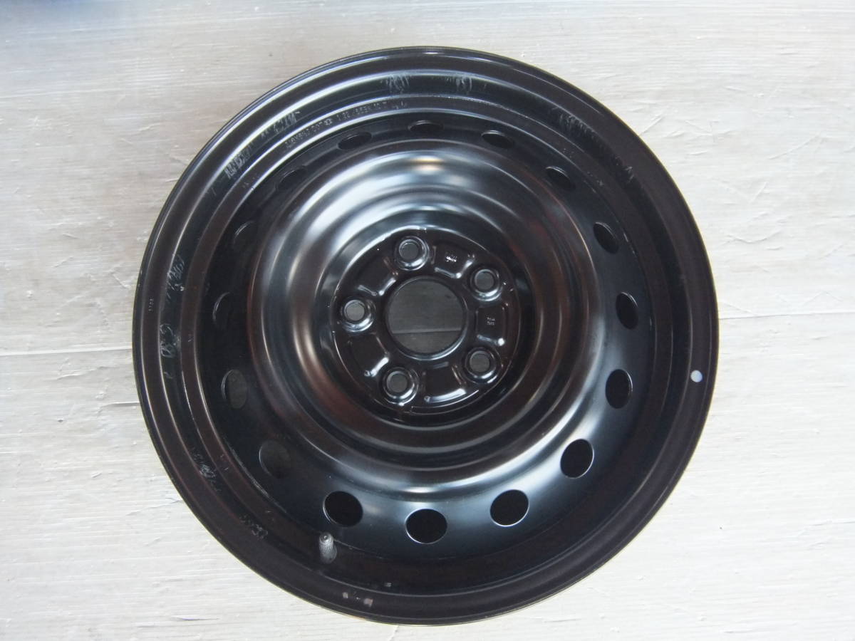 トヨタ】ヤリスクロス 純正スチールホイール 16x6.5J 5-114.3 +45 ハブ