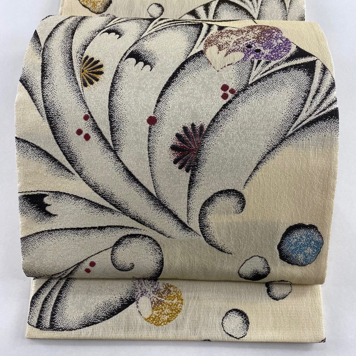 袋帯 美品 名品 菊 葉柄 箔 クリーム 六通 正絹 【中古】