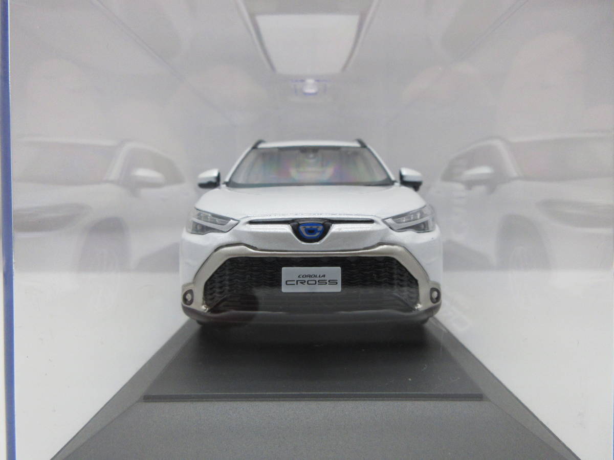 1/30 トヨタ 新型カローラクロス カラーサンプル 非売品 ミニカー