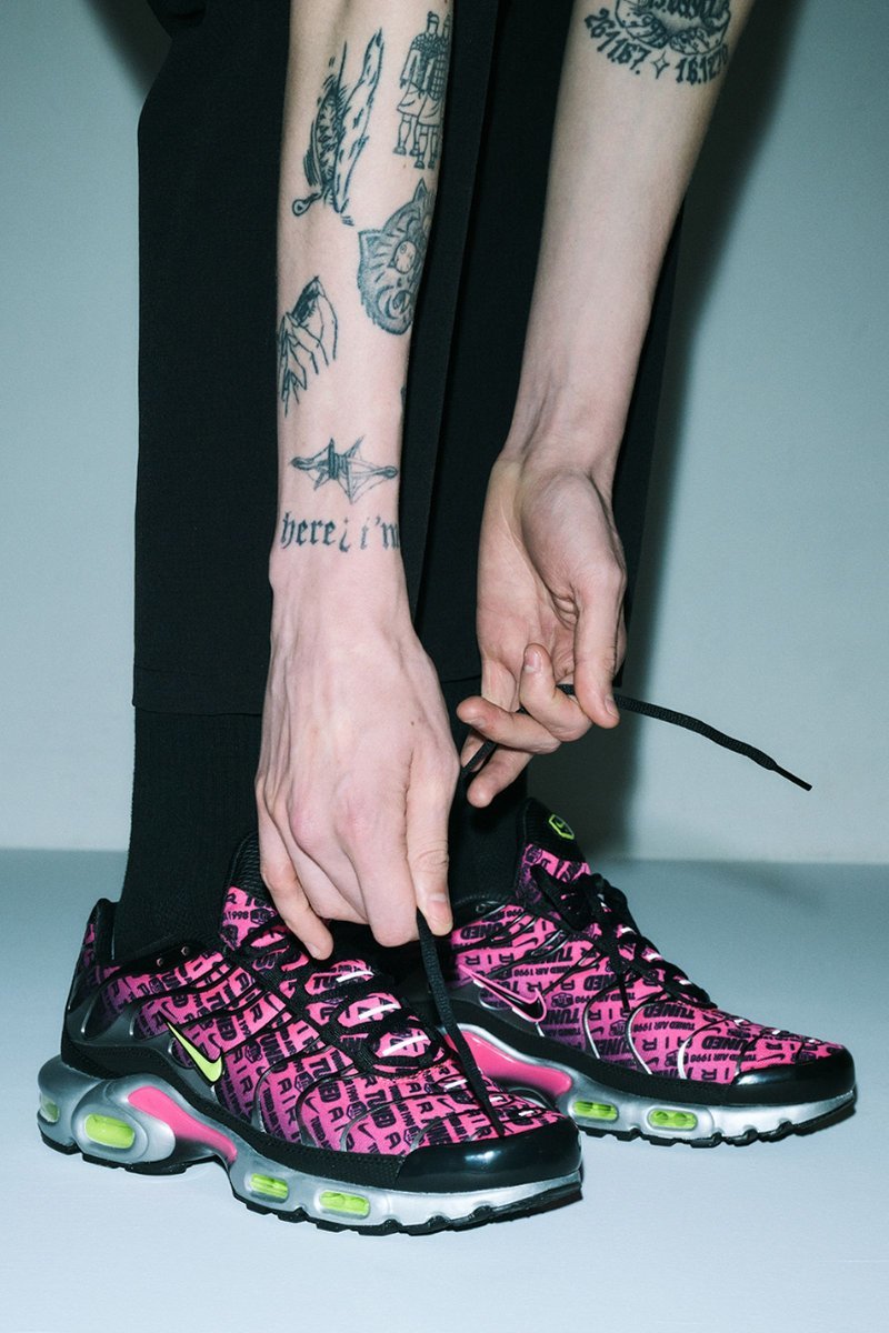 ◆◆国内正規 新品タグ付き NIKE AIR MAX PLUS MERCURIAL XXV FJ4883 001 27.5(US9.5) ナイキ エア マックス プラス マーキュリアル25