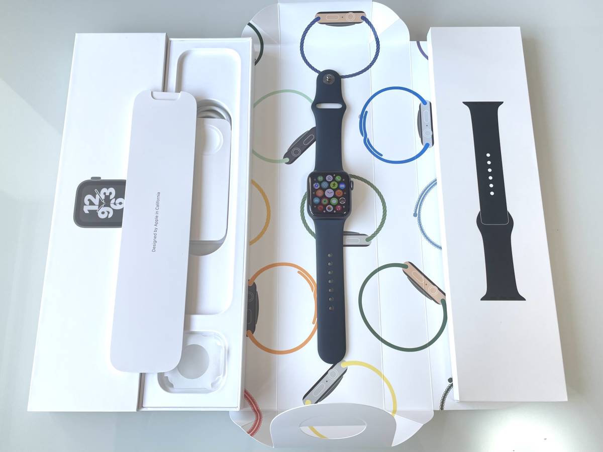 Apple Watch SE 40mm バッテリー最大容量90% スペースグレイ 