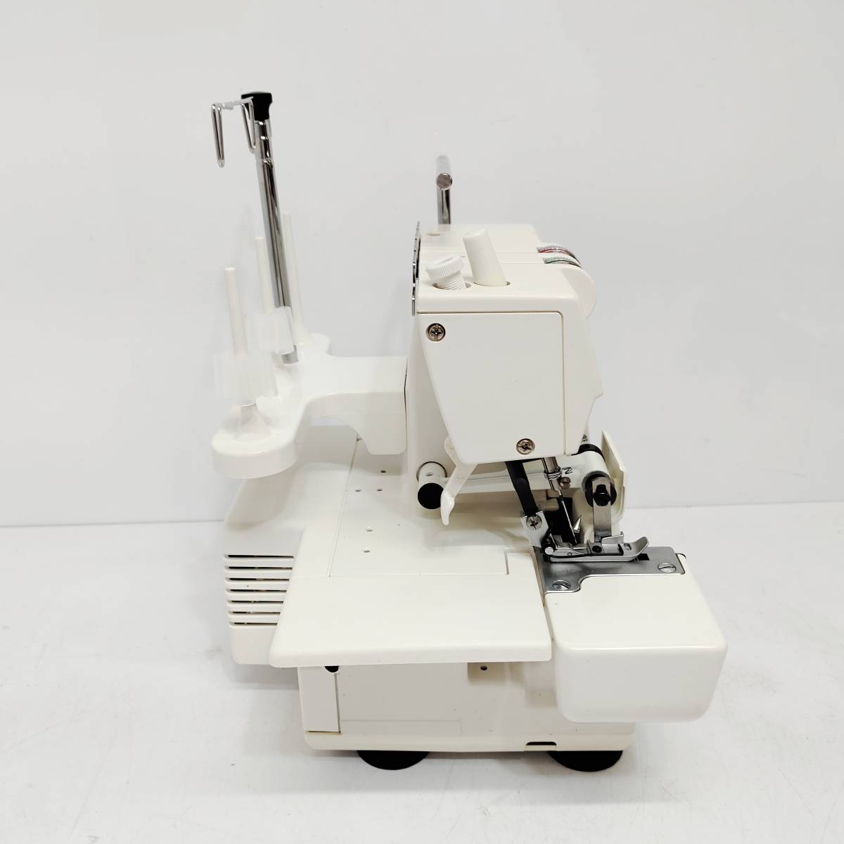 ○動作品 シンガー 14U831 ロックミシン SINGER フットコントローラー