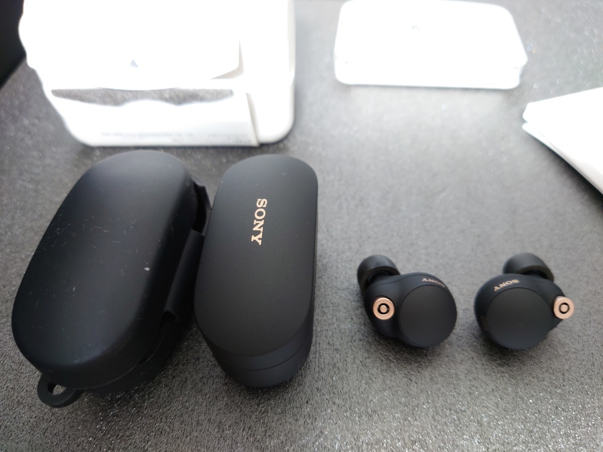 定形外送料無料 SONY WF-1000XM4 シリコンケース&純正イヤーピース未