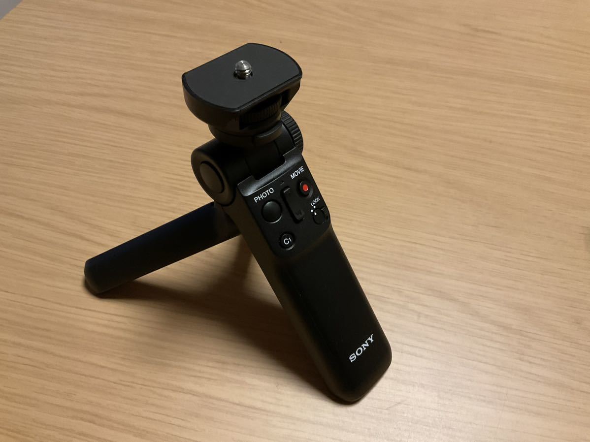 SONY VLOGCAM ZV-E10 zoomレンズキットシューティンググリップGP-VPT2BT付き　中古_10