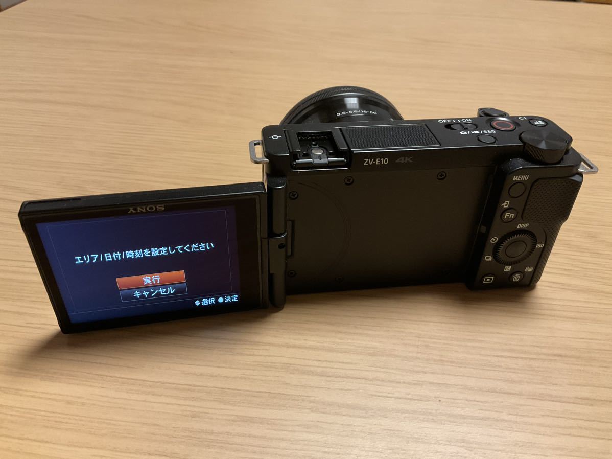 SONY VLOGCAM ZV-E10 zoomレンズキットシューティンググリップGP-VPT2BT付き　中古_7