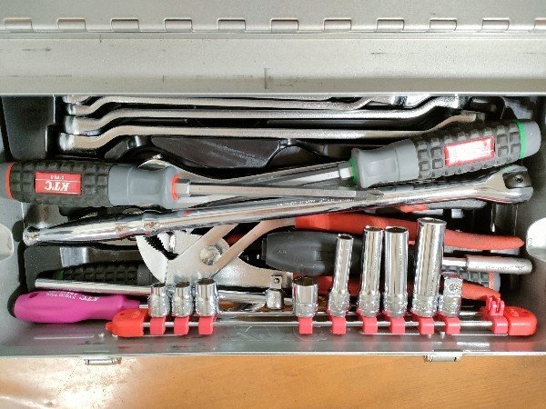 KTC 工具セット 片開きメタルケース付 1/2(12.7mm)角 レンチ