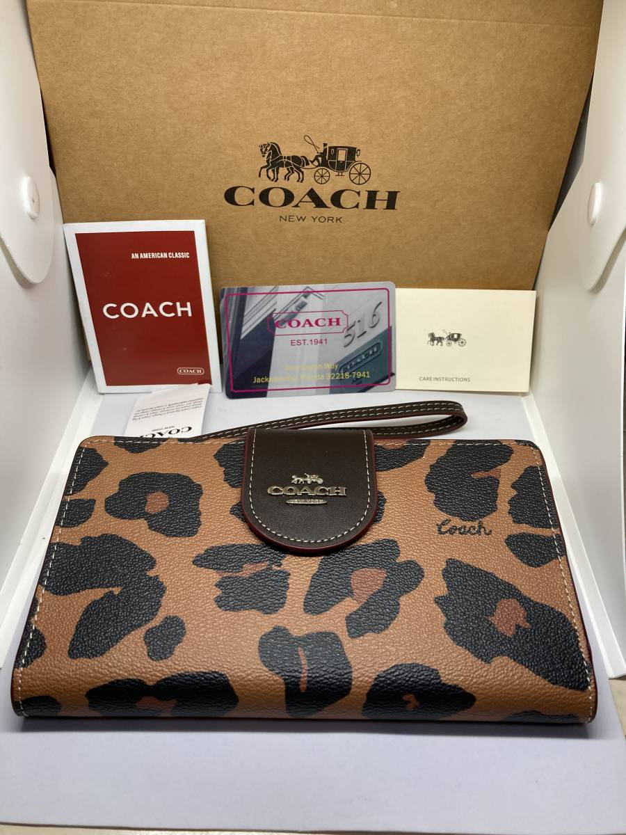 ☆新品未使用　正規品　COACH　コーチ　CC869　二つ折り財布　ヒョウ柄　リストレット　レオパード　スマホウォレット ライトサドル/マルチ