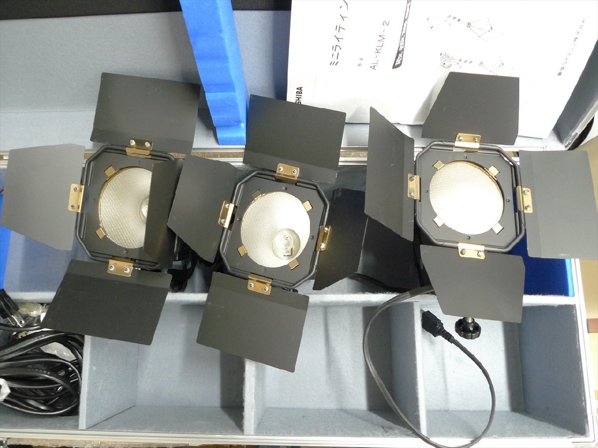 AL-KLM-2 ミニライティングキット 東芝 500ｗ 3灯 ハードケース TOSHIBA - Yahoo!オークション 東芝ライテック 公式通販 KLM KLMオランダ航空のデルフトブルーのミニチュアハウス No.4 公式 L-188C