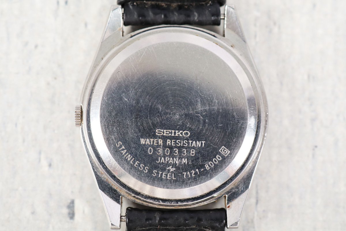 SEIKO QUARTZ 7121-8000 セイコー クオーツ シルバーカラー ホワイト 