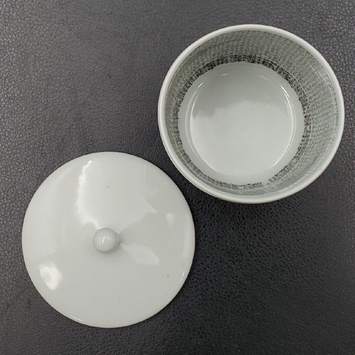 九谷 龍山 作 金彩色絵 虎図 百人一首 細字 特大 蓋付き 湯呑 - メルカリ