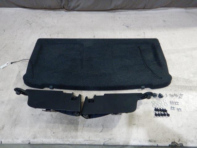 アクア DAA-NHP10 トノカバー 個人宅配送不可 Y329652 アクア DAA