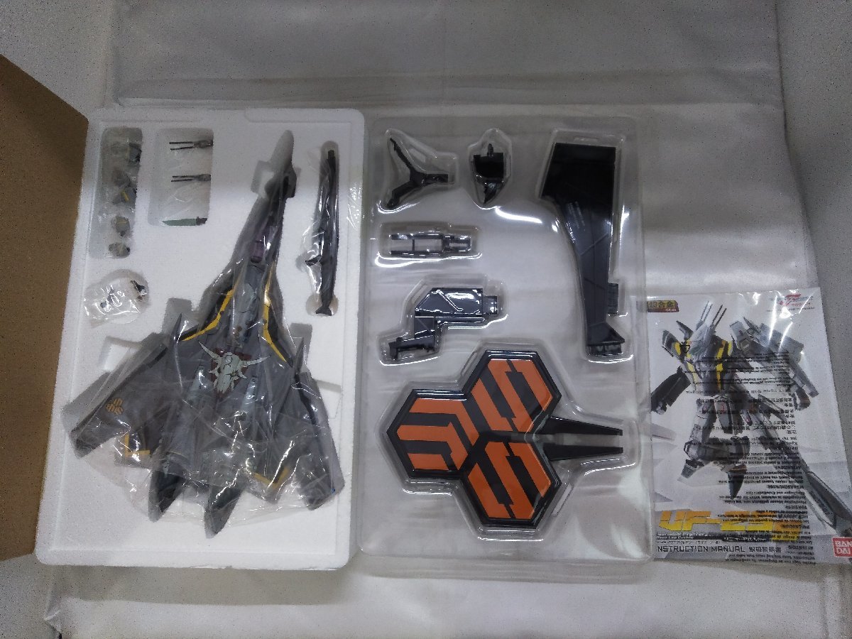 VF-25S DX超合金 アーマードメサイアバルキリー オズマ フィギュア #0117微編集済 （ジャンク扱い）DX超合金 VF-25S メサイアバルキリー(オズマ・リー機) リニューアルVer. 「マクロスF」 フィギュア　バンダイ