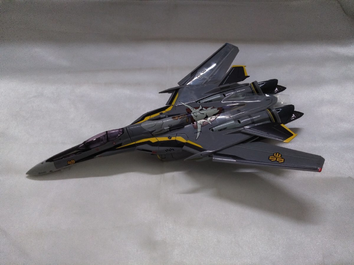 VF-25S DX超合金 アーマードメサイアバルキリー オズマ フィギュア #0117微編集済 （ジャンク扱い）DX超合金 VF-25S メサイアバルキリー(オズマ・リー機) リニューアルVer. 「マクロスF」 フィギュア　バンダイ