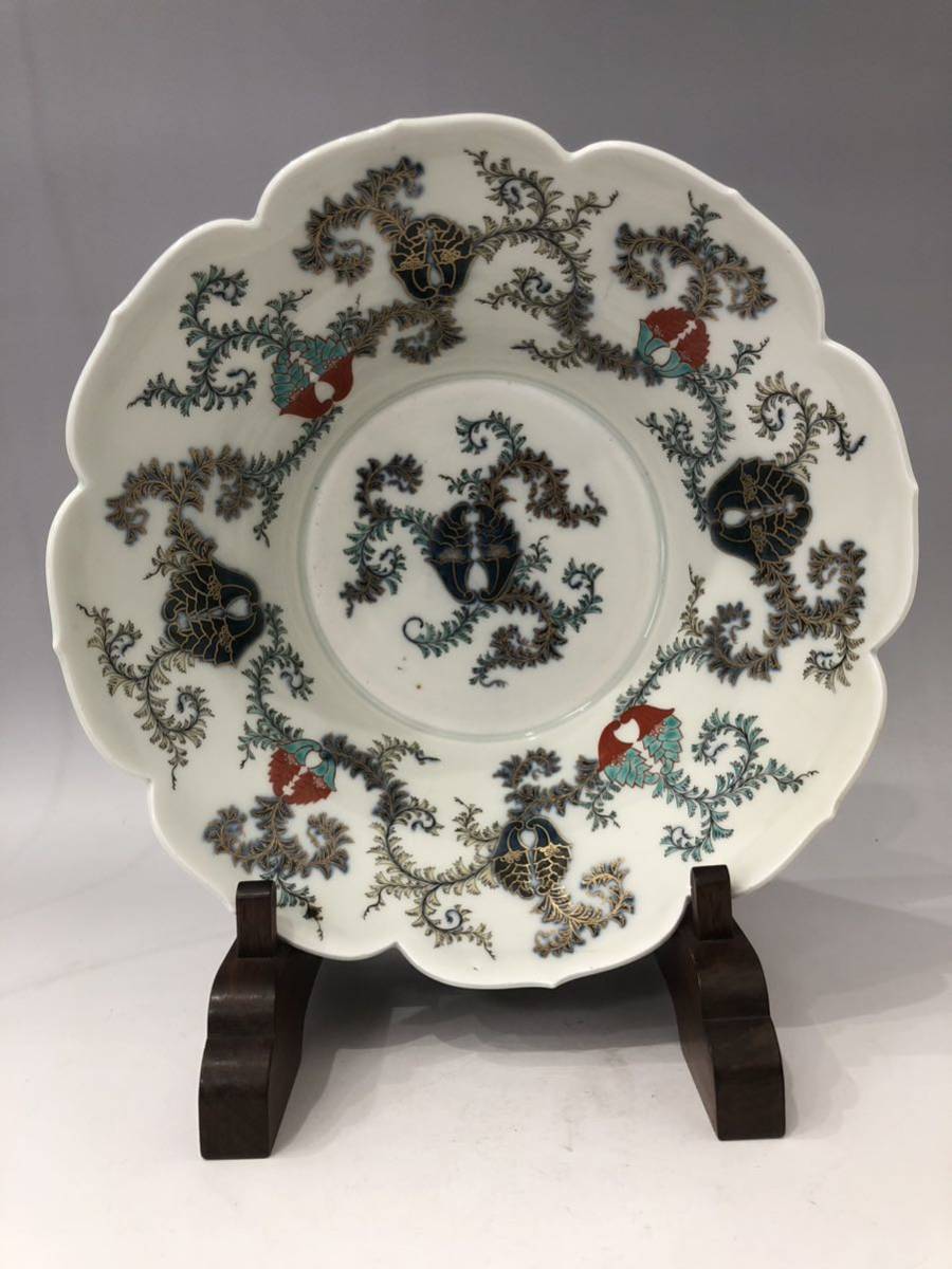 新作，豊富な 特別出品 細密絵付 江戸後期 献上手 拝領品 色絵鍋島纏枝花文輪花鉢(鍋島様式)｜売買されたオークション情報、yahooの商品情報をアーカイブ公開 - オークファン 伊万里、有田