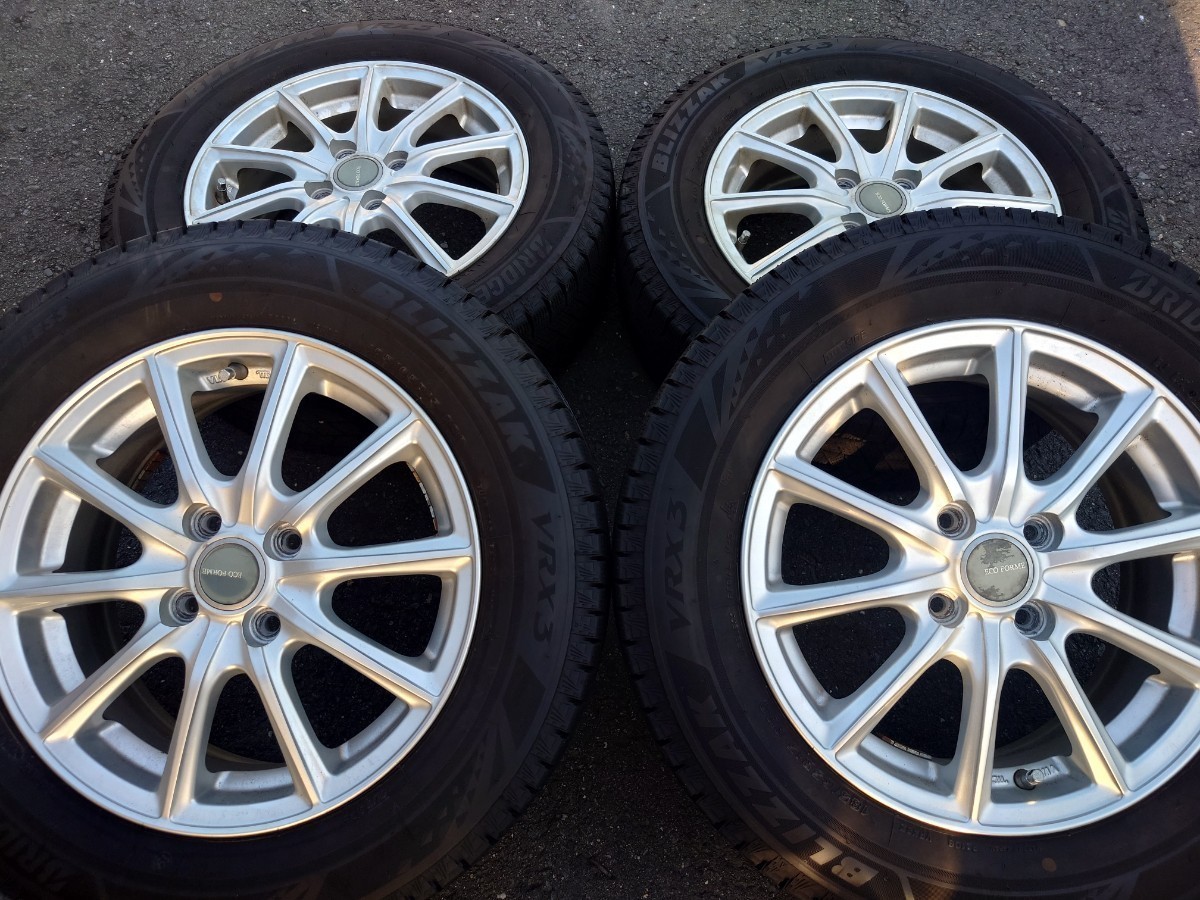 エコフォルム SE-15 極上！３カ月のみ使用！22年製ブリジストンVRX3セット 15×5.5J+50 185/65R15 フリード オーラ ノート フィールダー