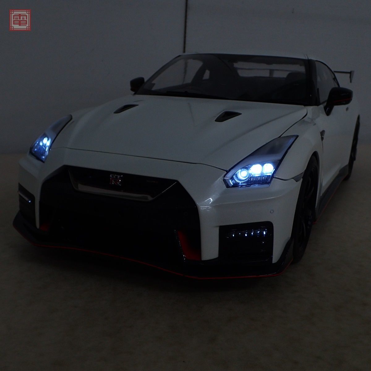 GT-R 週刊 NISSAN NISMO 完成品 1⁄8 - R35 デアゴスティーニ 1⁄8スケール