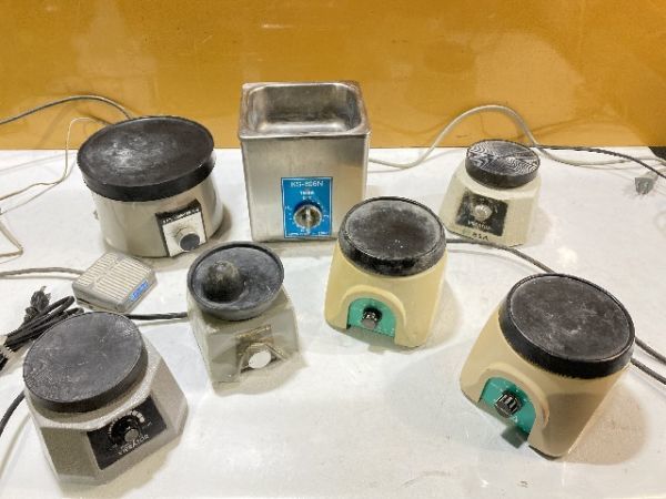 | 超音波洗浄機 L&amp;RウルトラソニックQuantrex140超音波洗浄器歯科技工 Quantrex 超音波洗浄装置 1円スタート！) FEEDデンタル超音波洗浄器の通販｜歯科技工所向け材料・用品 : 動作良好 歯科技工 東医産業 TOI 歯科医師監修•業界初売りモデル ウルトラソニッククリーナー 超音波洗浄器 サンワサプライオフィス・PC周辺通販