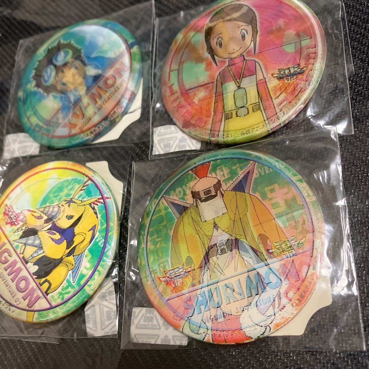 希少 デジモン アドベンチャー ドでか 缶バッジ 02 セミコンプ グッズ