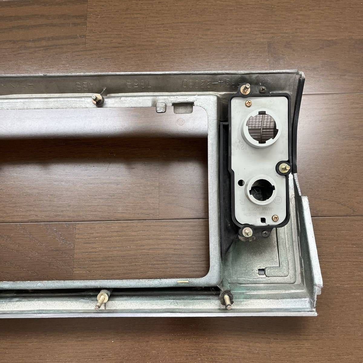希少！gx61クレスタ用リアガーニッシュ ナンバーポケット バックランプ