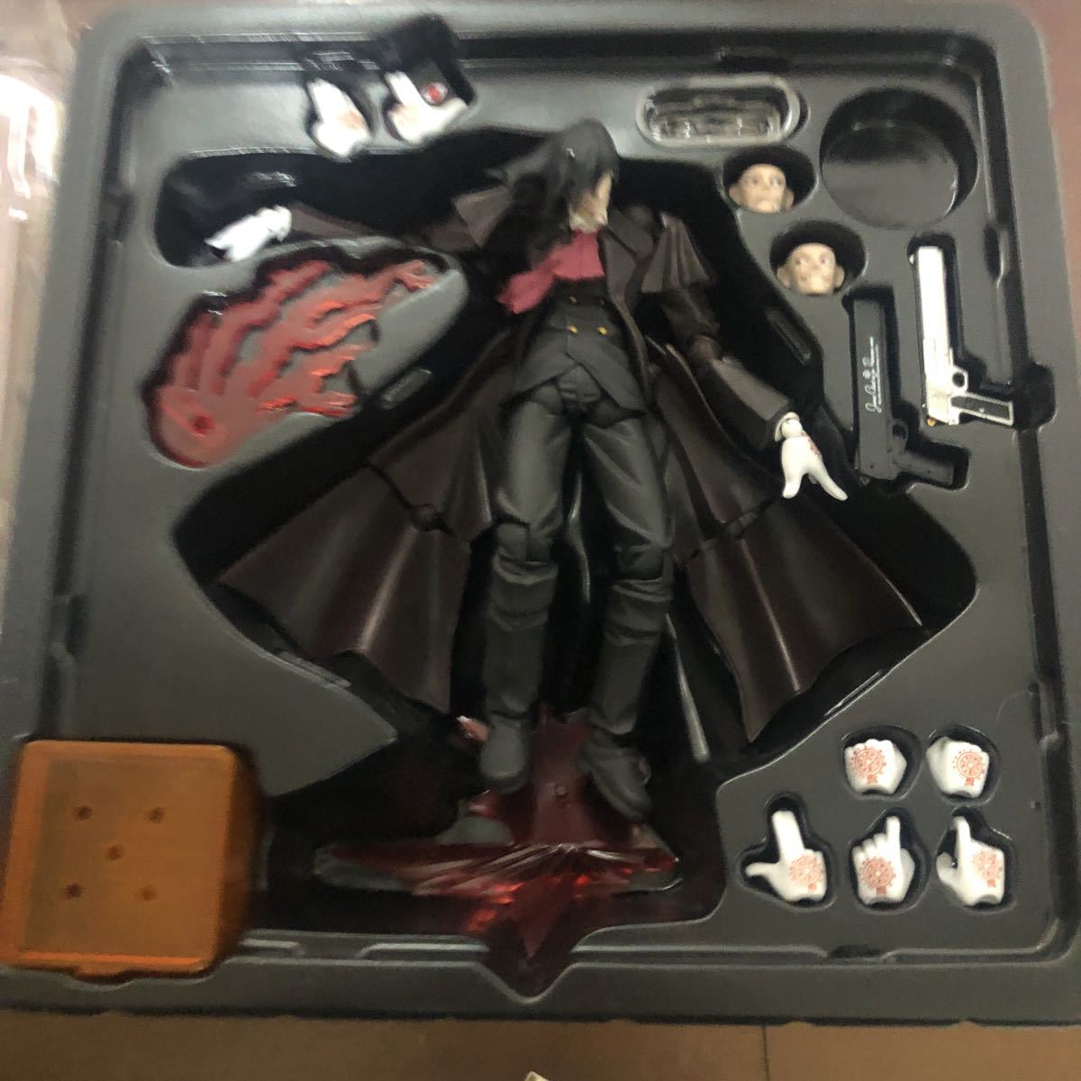 No.114 アーカード Yamaguchi : Revoltech 海洋堂 Alucard
