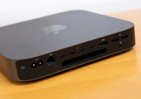 Mac mini(2018). intel core i7 16GB. SSD 256GB. Mojabe ユーズド Mac