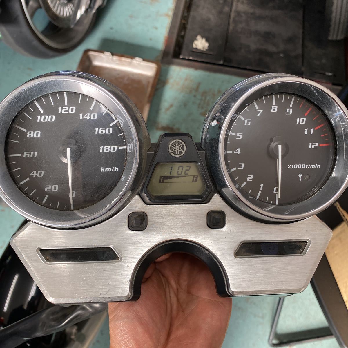 2025，セール ヤマハ XJR1300 RP03J 純正 スピードメーター ASSY 180km/h XJR1200 等 割れあり 動作問題無し(ヤマハ用)｜売買されたオークション情報、yahooの商品情報をアーカイブ公開 - オークファン ヤマハ用