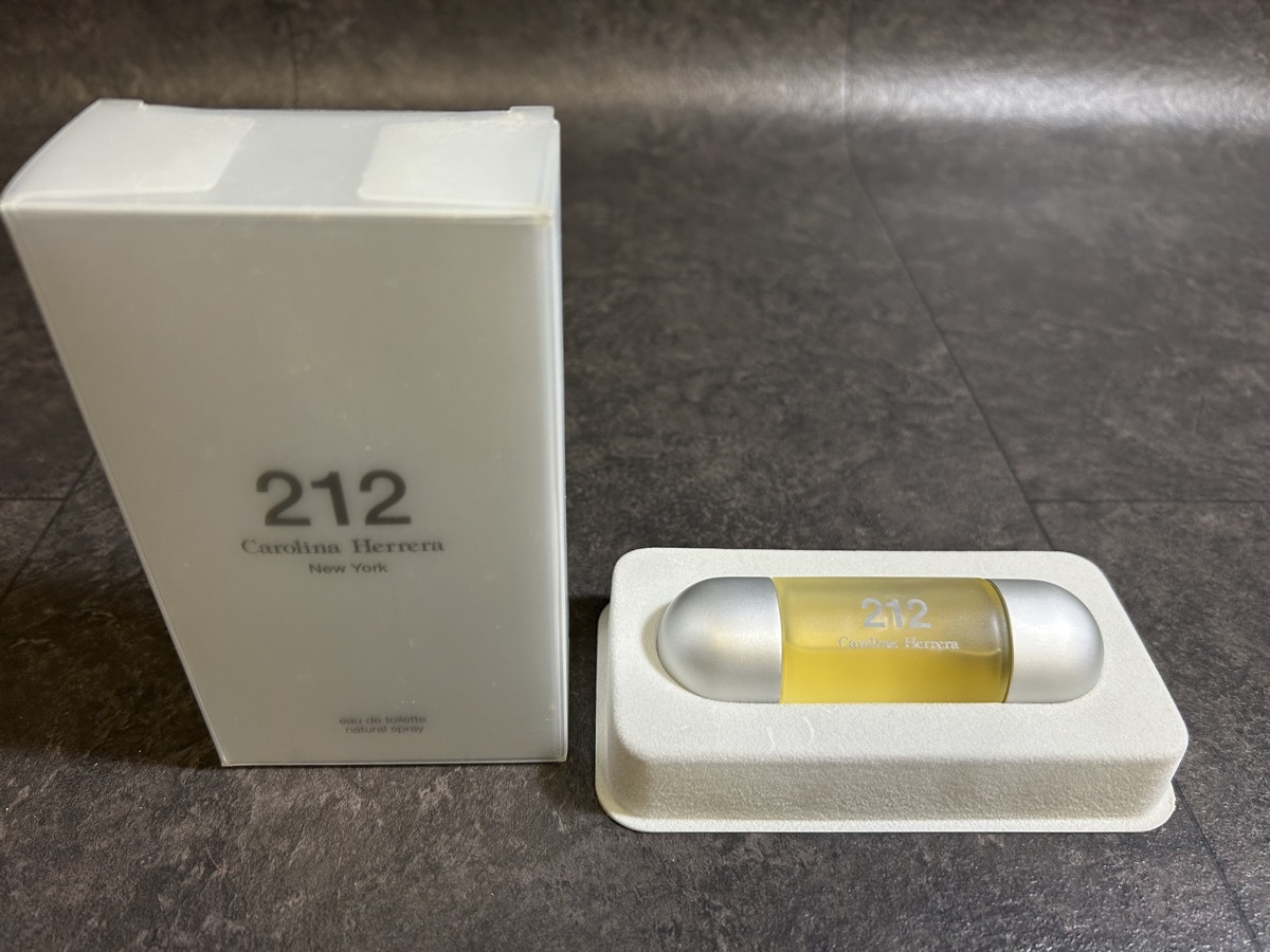 残量99％ CAROLINA HERRERA キャロライナヘレラ 212 オーデトワレ EDT 