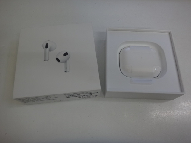 Apple アップル AirPods エアポッズ 第三世代 MPNY3J/A A2565 A2564