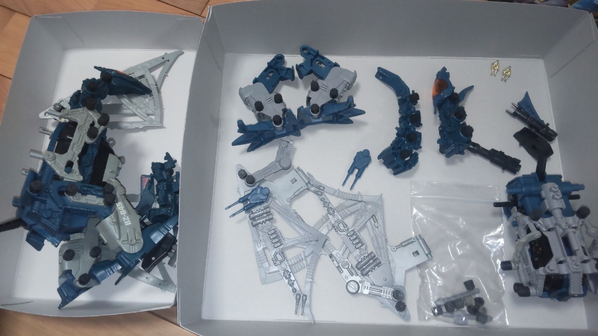 サラマンダー　ゾイド　ZOIDS　動作確認済　破損あり ゾイド サラマンダー 2体分 動作未確認 ジャンク品 欠品あり ZOIDS