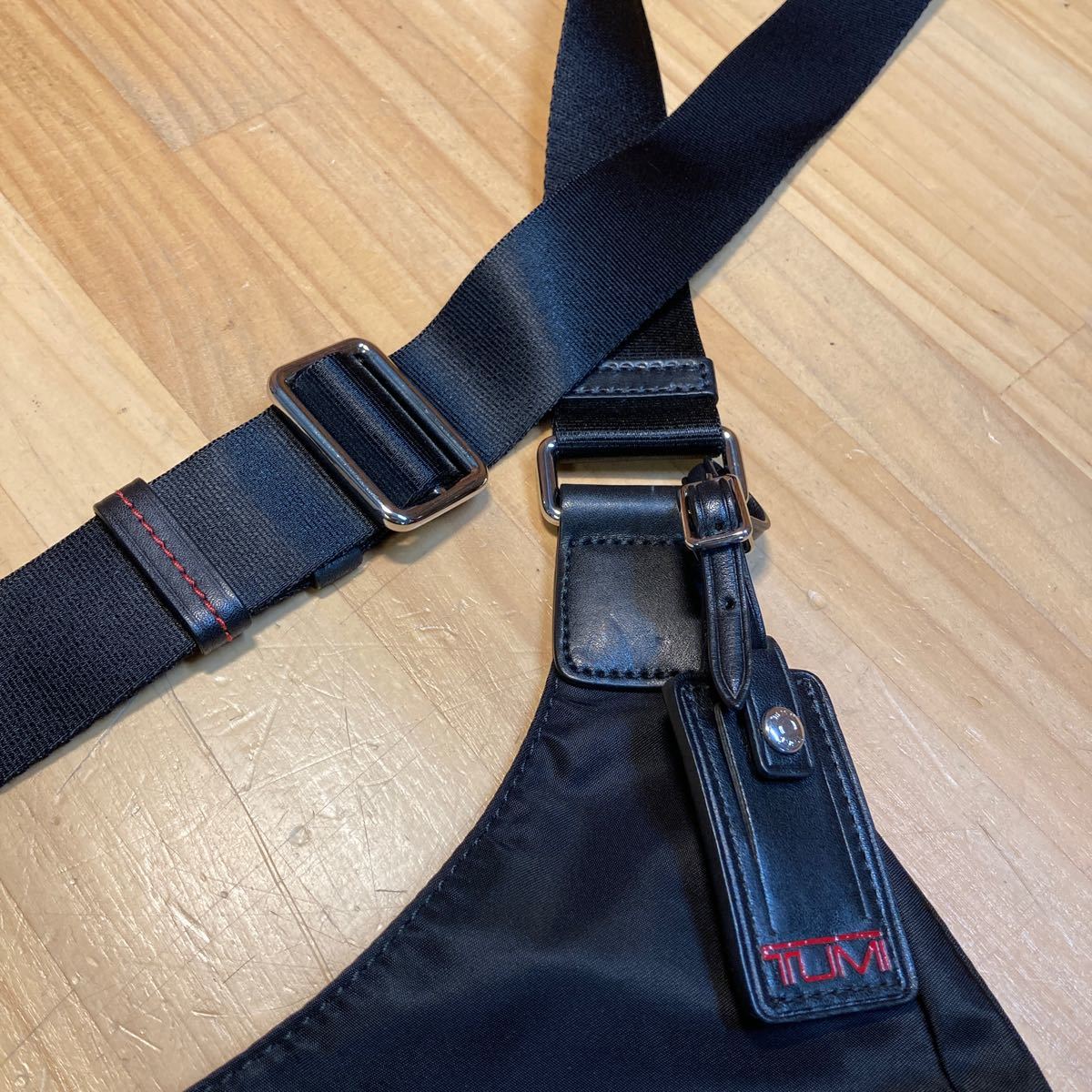 Y送料無料△724未使用に近い【TUMI トゥミ 】ショルダーバッグ 