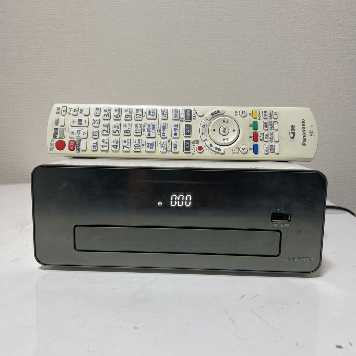 Panasonic ブルーレイディスクレコーダー DMR-2CT200 通電確認済み 現状品 19年製 