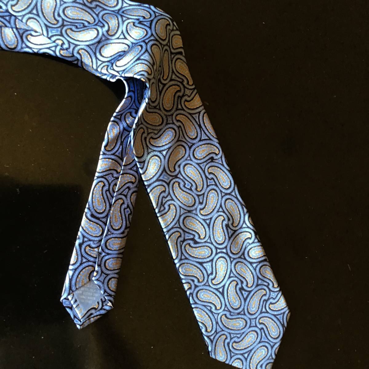 極美品✨️Brioni ブリオーニ ネクタイ シルバー ブルー ペイズリー 高級 極美品 Brioni ブリオーニ handmade in Italy ペイズリーネクタイ