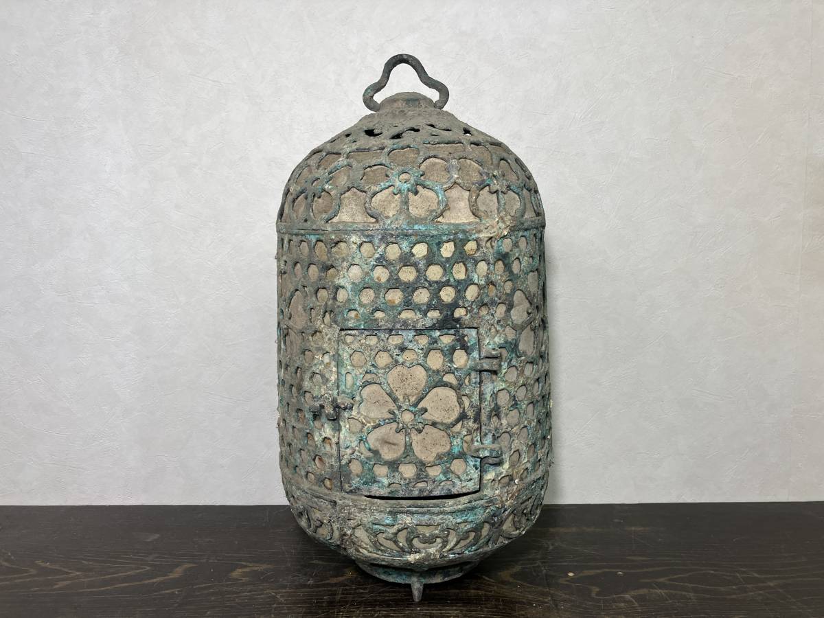 灯籠　銅製　年代物　アンティーク　美品　骨董品　No.2 京都$⑩ 時代物 青銅製 桜透文吊灯籠 ② 検)内和紙張 古民具 古道具