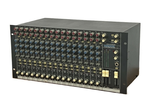 MACKIE LM-3204 ステレオラインミキサー　ジャンク扱い MACKIE LM-3204 ステレオラインミキサー ジャンク扱い MACKIE LM-3204