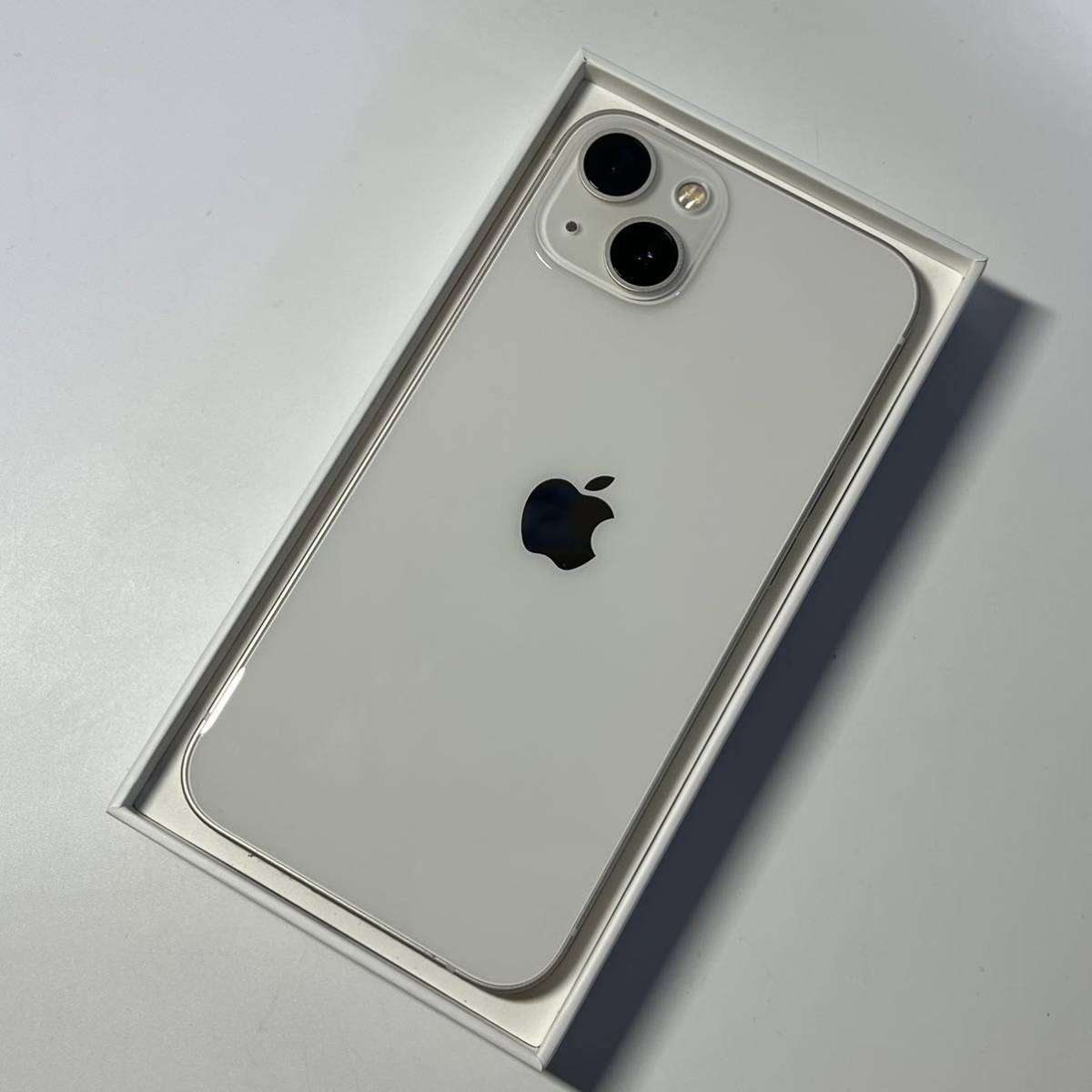 1円~【初期化済み】Apple iPhone 13 128GB スターライト MLND3J/A