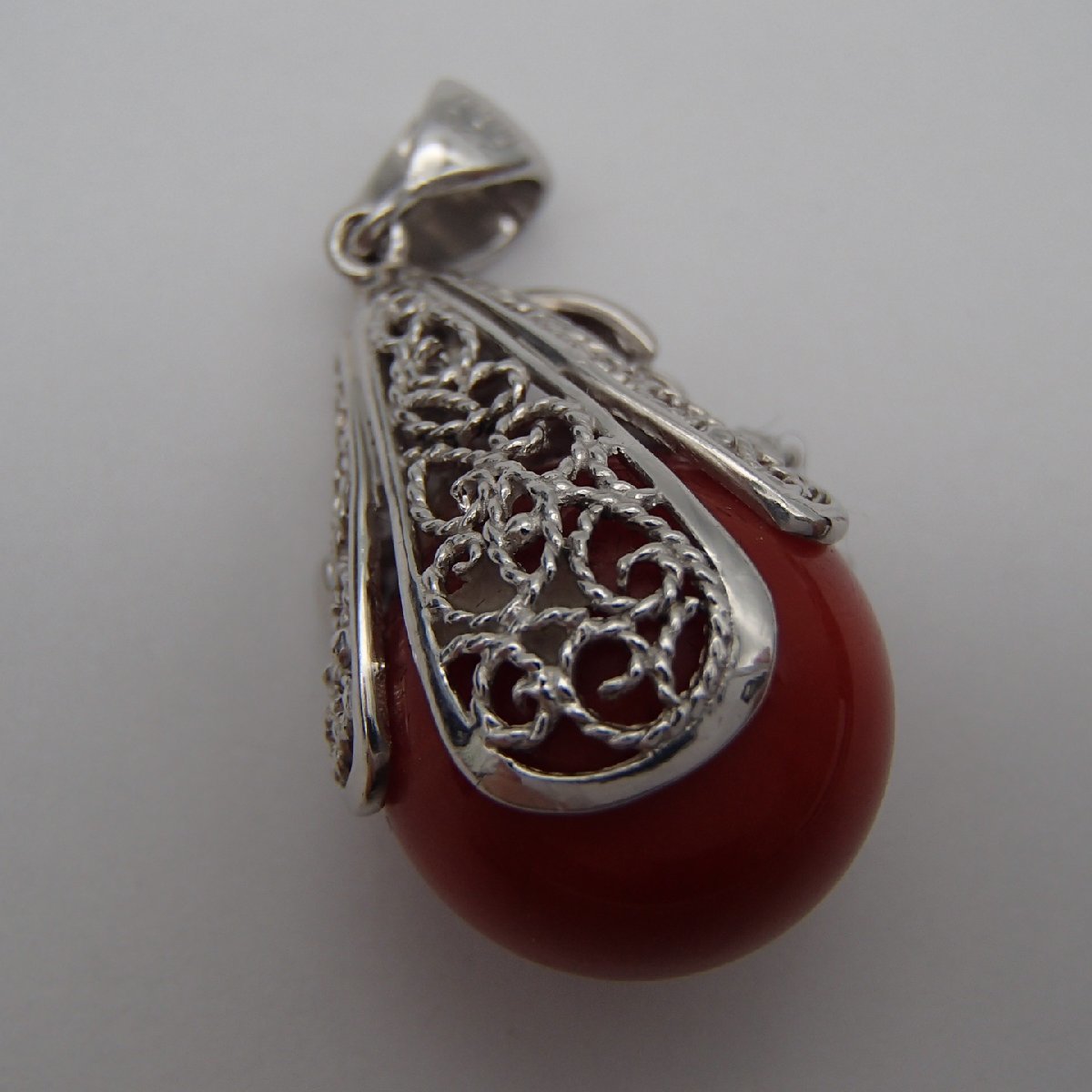 ◎赤珊瑚 ペンダントトップ /pt900 D0.22ct 約16㎜ 約14.8g /珊瑚 コーラル
