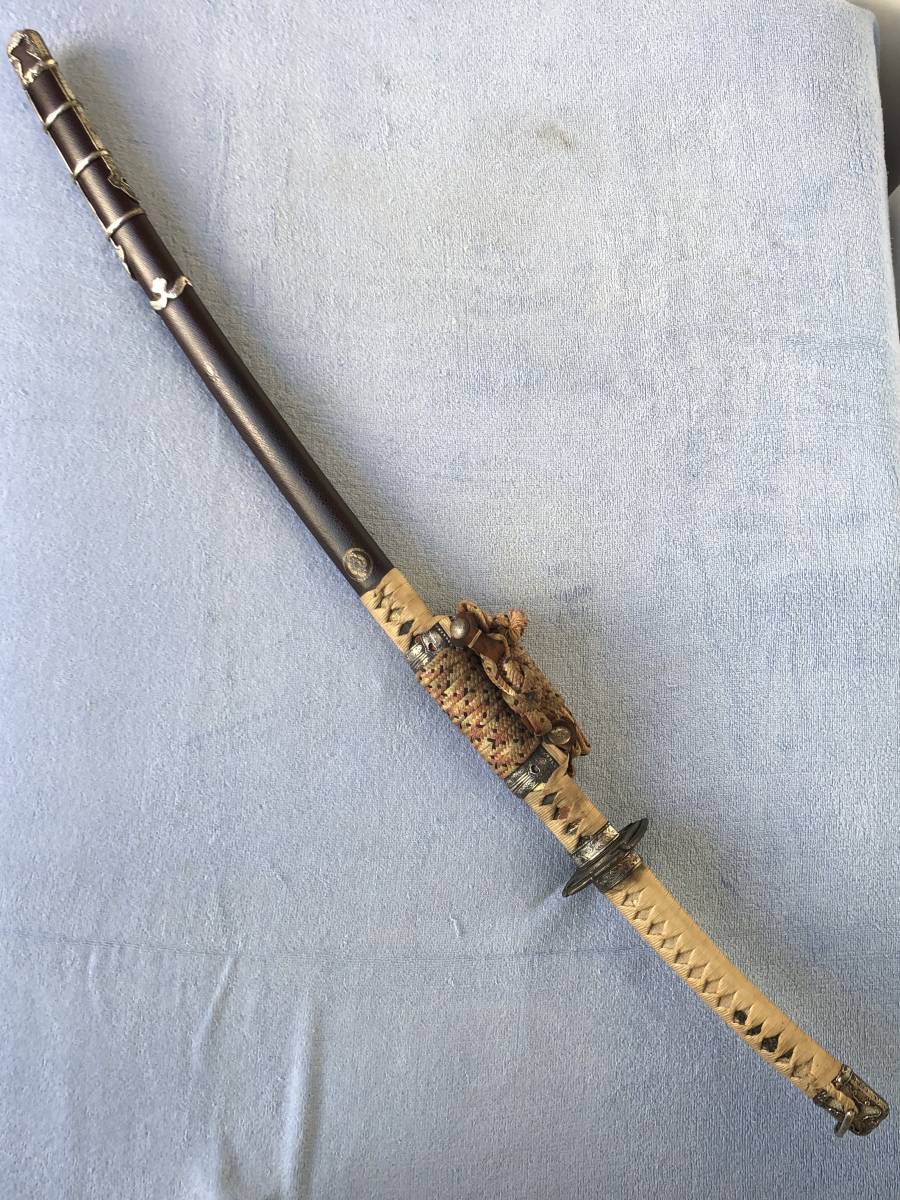  太刀拵え 銀製一作金具 長さ：104.5㎝(鍔、刀装具)｜売買されたオークション情報、yahooの商品情報をアーカイブ公開 - オークファン 鍔、刀装具