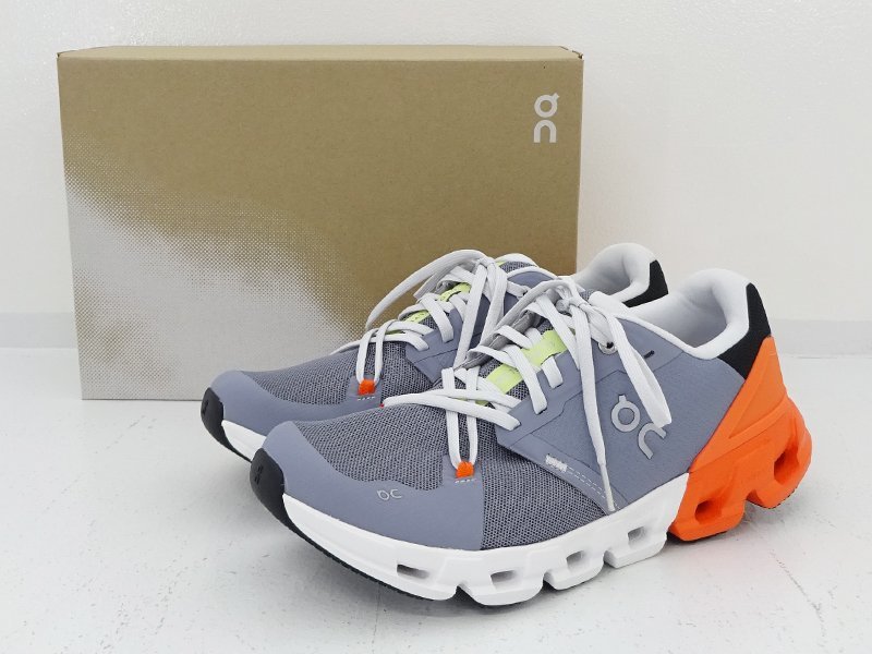 ★未使用★On(オン) Cloudflyer4 クラウドフライヤー スニーカー 26.5cm US8.5 71-98095★【AP126】