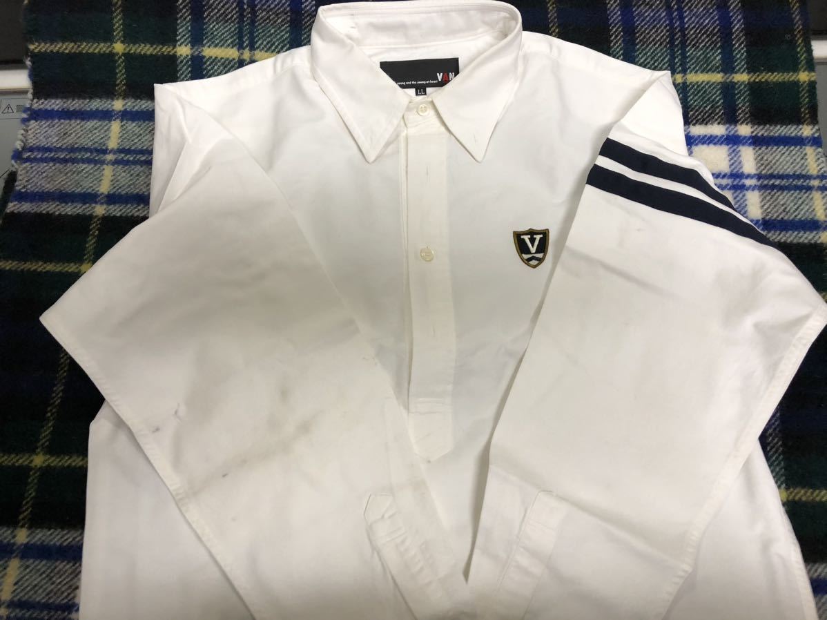 VAN JAC van jac VAN シンプルなワンポイントホワイトBDシャツ　左腕2本ライン