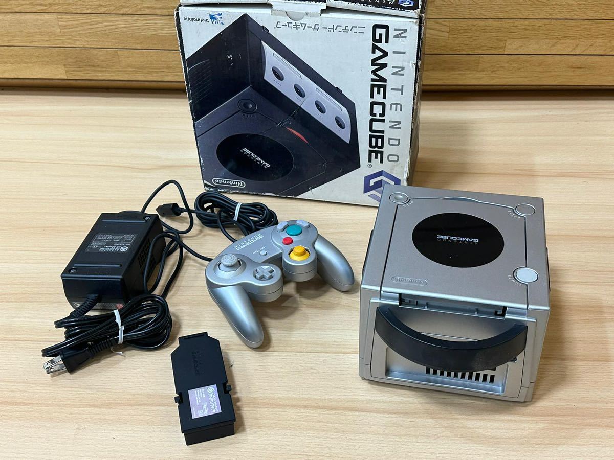 任天堂 ゲームキューブ DOL-001(JPN) / ブロードバンドアダプタ DOL