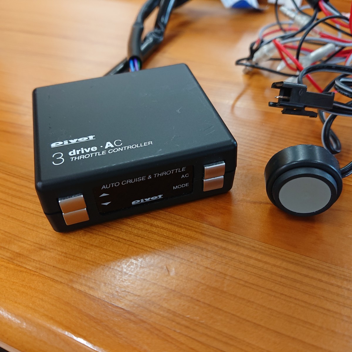ピボット PIVOT スロットル THAオート スロットルコントローラー