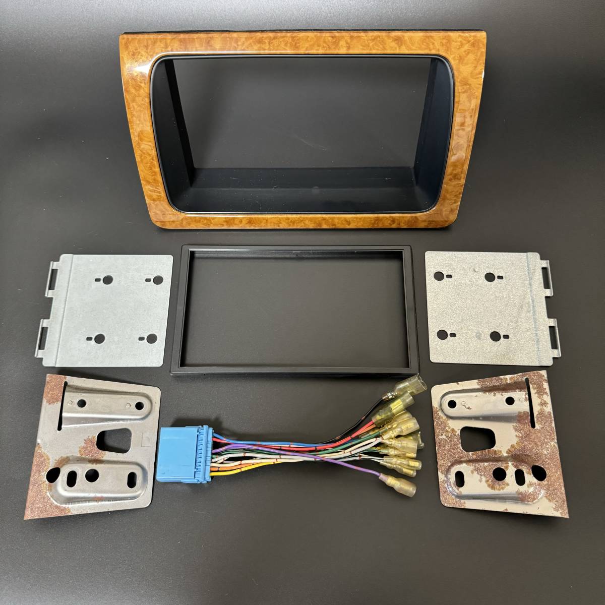 豊富な，お買い得 RF3 RF4 RF5 ステップワゴン 木目調 オーディオパネル 化粧パネル スペーサー ステー 変換カプラー付き /(ホンダ用)｜売買されたオークション情報、yahooの商品情報をアーカイブ公開 - オークフ ホンダ用