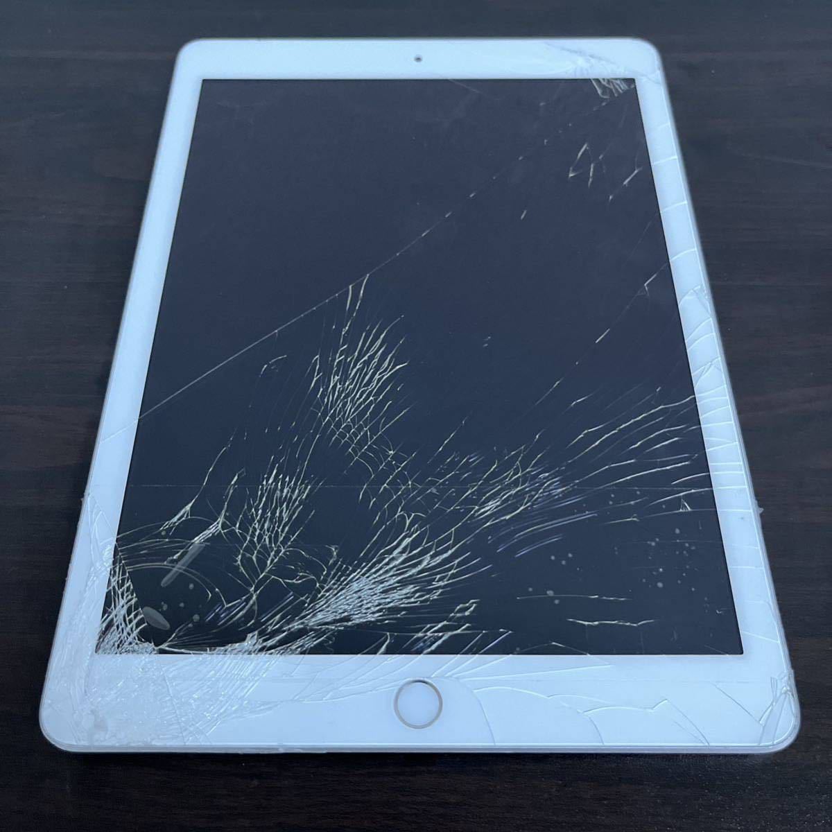 8487 電池最良好 iPad6 第6世代 32GB SIMフリー A1954 整備済み品
