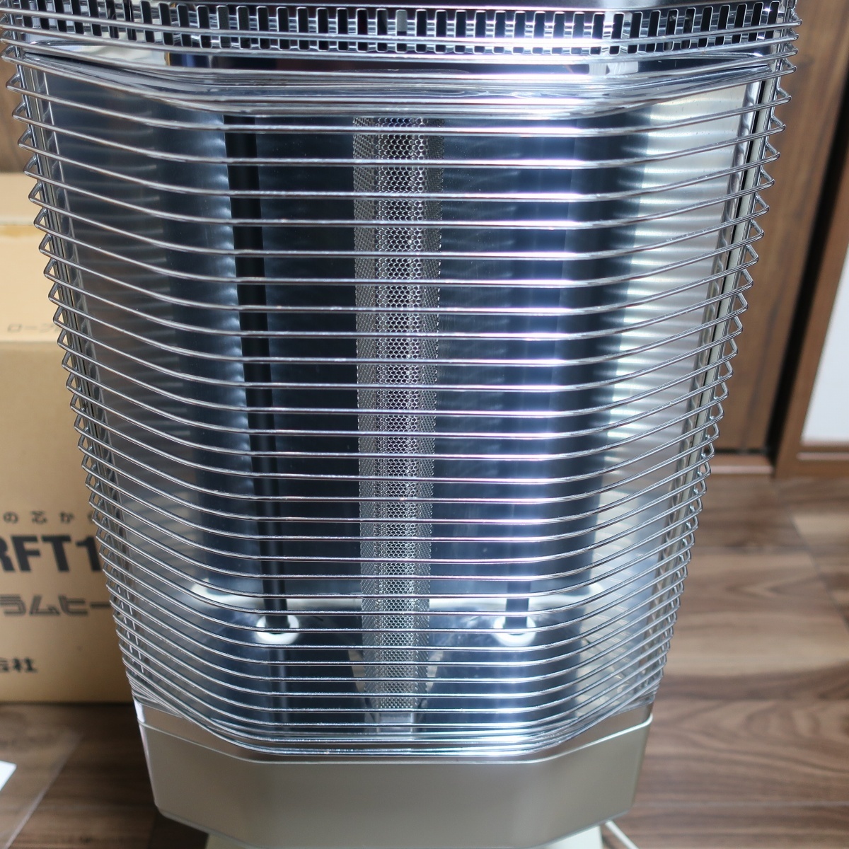 遠赤外線暖房機 DAIKIN ERFT11LS